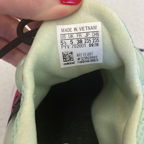 Adidas sneakers - Picture 4 of 7